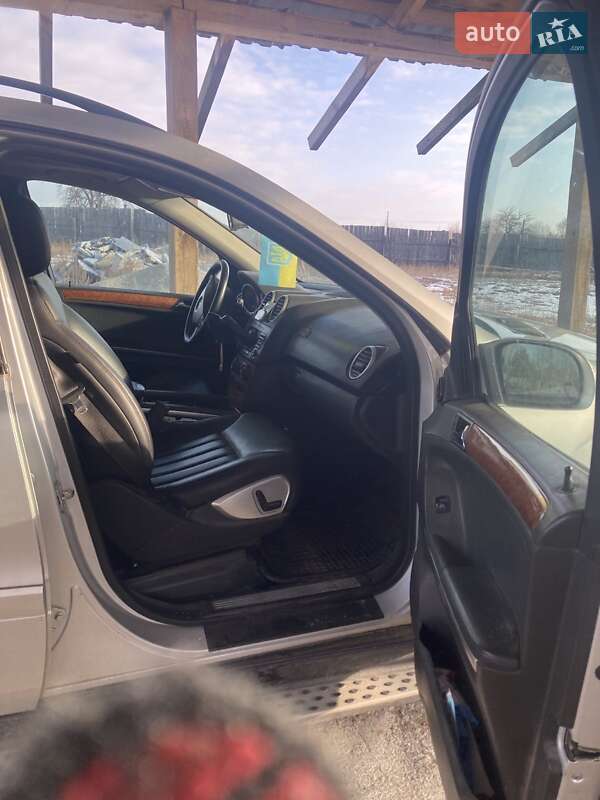 Внедорожник / Кроссовер Mercedes-Benz M-Class 2007 в 
