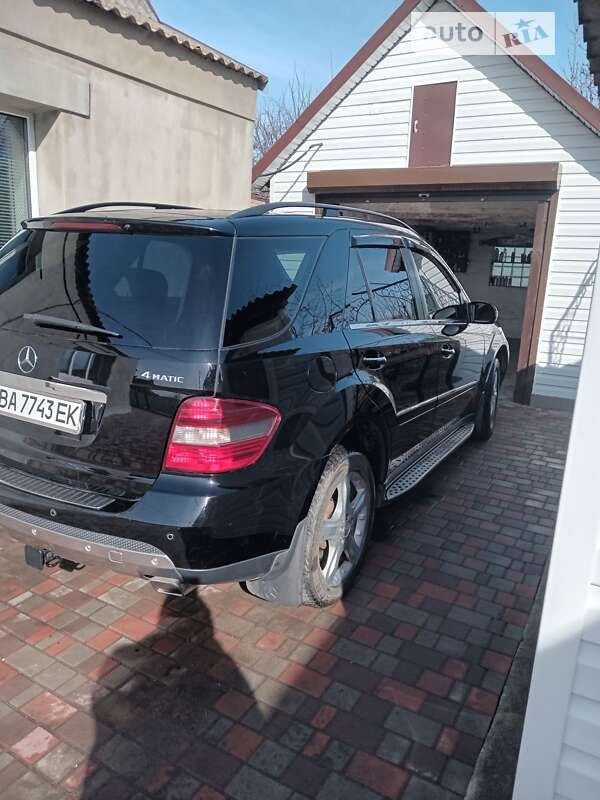 Внедорожник / Кроссовер Mercedes-Benz M-Class 2007 в Новоукраинке