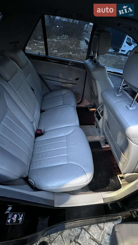 Внедорожник / Кроссовер Mercedes-Benz M-Class 2005 в Хмельницком