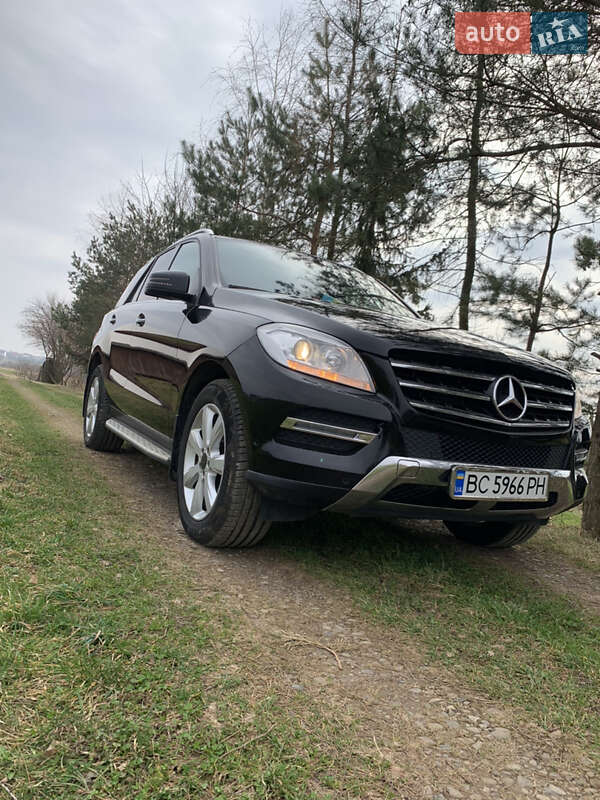 Mercedes-Benz M-Class 2012