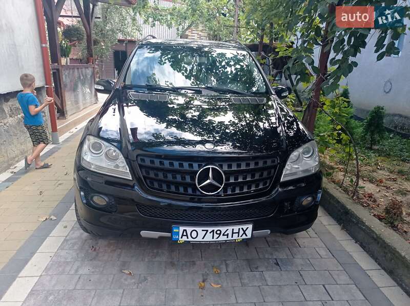 Внедорожник / Кроссовер Mercedes-Benz M-Class 2008 в Ужгороде фото 3 Внедорожник / Кроссовер Mercedes-Benz M-Class 2008 в Ужгороде