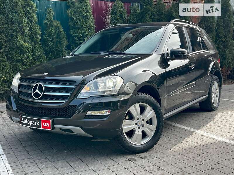 Позашляховик / Кросовер Mercedes-Benz M-Class 2011 в Львові