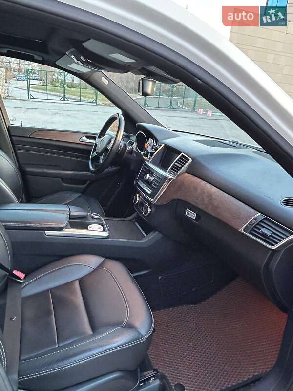 Внедорожник / Кроссовер Mercedes-Benz M-Class 2013 в Павлограде