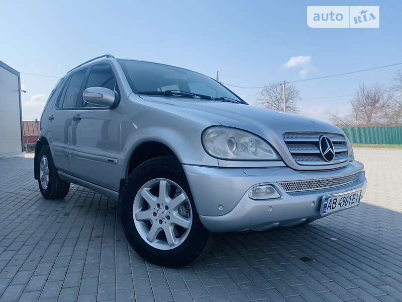 Mercedes-Benz M-Class 2004