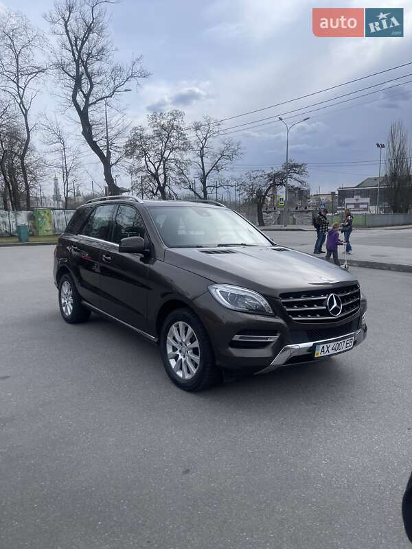 Mercedes-Benz M-Class 2013