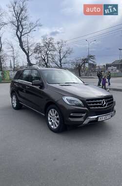 Внедорожник / Кроссовер Mercedes-Benz M-Class 2013 в Харькове