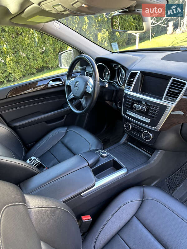 Внедорожник / Кроссовер Mercedes-Benz M-Class 2013 в Киеве