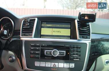 Внедорожник / Кроссовер Mercedes-Benz M-Class 2012 в 