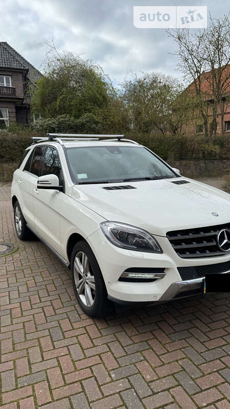 Внедорожник / Кроссовер Mercedes-Benz M-Class 2013 в Днепре