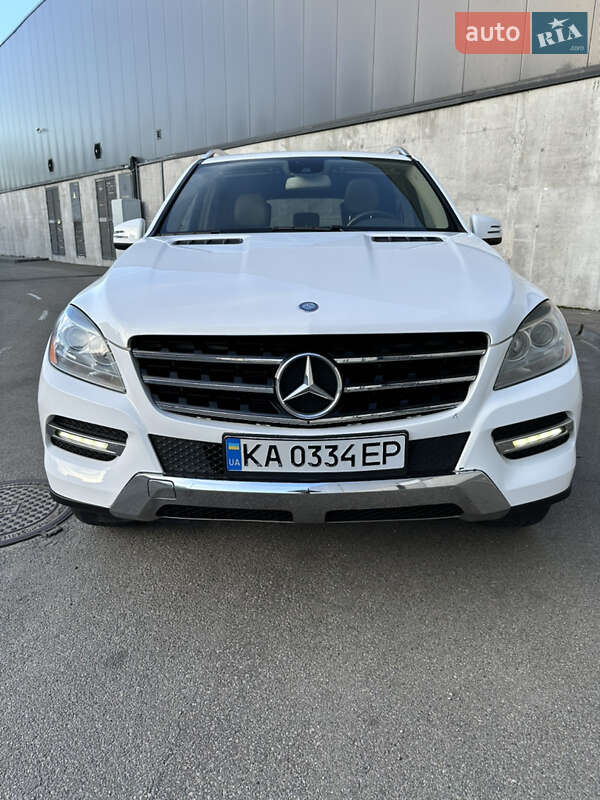 Позашляховик / Кросовер Mercedes-Benz M-Class 2014 в Києві