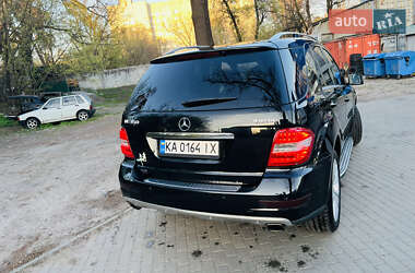 Внедорожник / Кроссовер Mercedes-Benz M-Class 2010 в Киеве