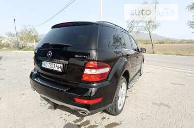 Внедорожник / Кроссовер Mercedes-Benz M-Class 2010 в Хусте