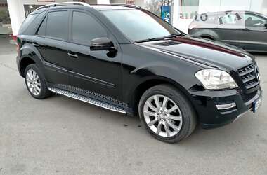 Позашляховик / Кросовер Mercedes-Benz M-Class 2011 в Дніпрі