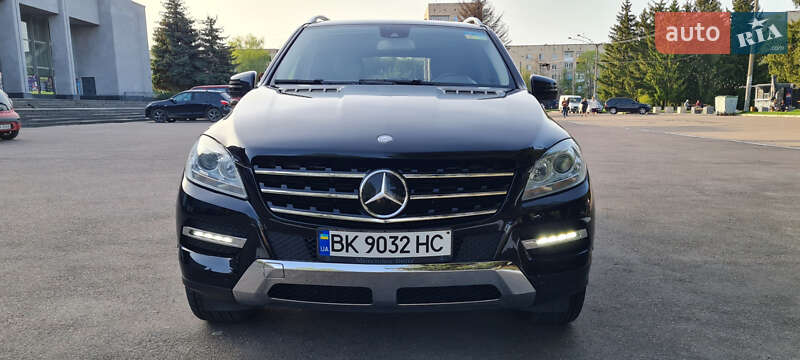 Внедорожник / Кроссовер Mercedes-Benz M-Class 2014 в Ровно