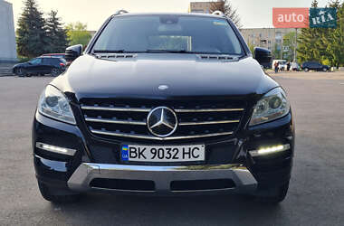 Внедорожник / Кроссовер Mercedes-Benz M-Class 2014 в Ровно