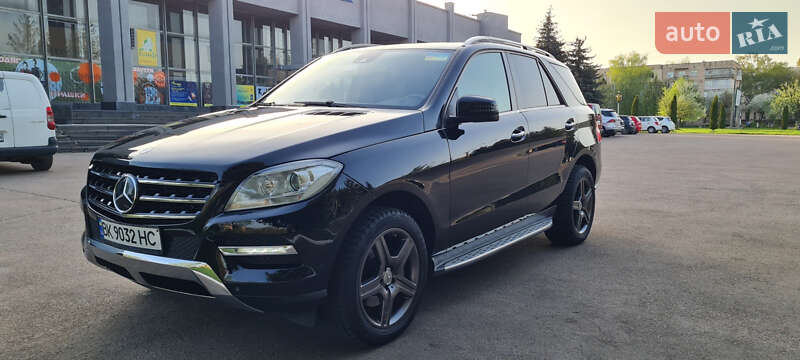 Внедорожник / Кроссовер Mercedes-Benz M-Class 2014 в Ровно