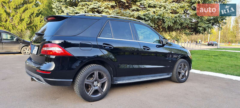 Внедорожник / Кроссовер Mercedes-Benz M-Class 2014 в Ровно