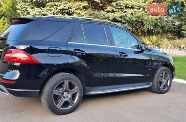 Внедорожник / Кроссовер Mercedes-Benz M-Class 2014 в 