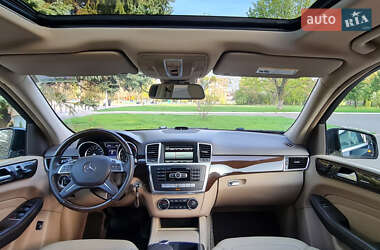 Внедорожник / Кроссовер Mercedes-Benz M-Class 2014 в 