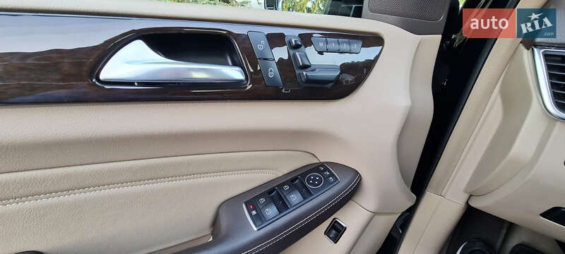 Внедорожник / Кроссовер Mercedes-Benz M-Class 2014 в Ровно