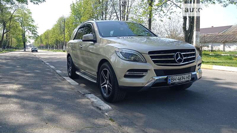 Позашляховик / Кросовер Mercedes-Benz M-Class 2013 в Подільську