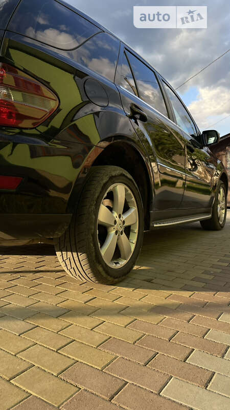 Внедорожник / Кроссовер Mercedes-Benz M-Class 2008 в Ганичах