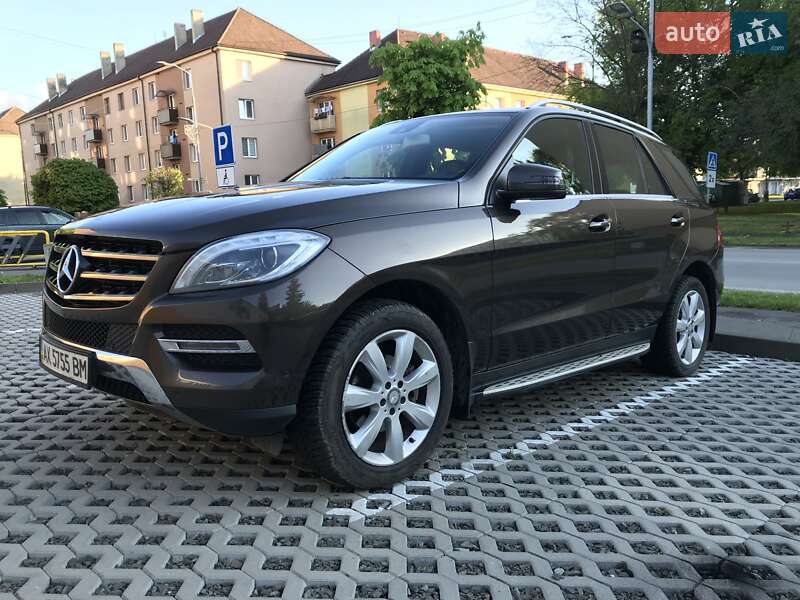 Позашляховик / Кросовер Mercedes-Benz M-Class 2013 в Ужгороді