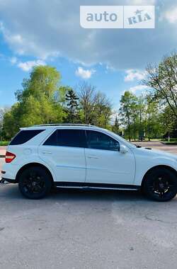 Позашляховик / Кросовер Mercedes-Benz M-Class 2009 в Кропивницькому