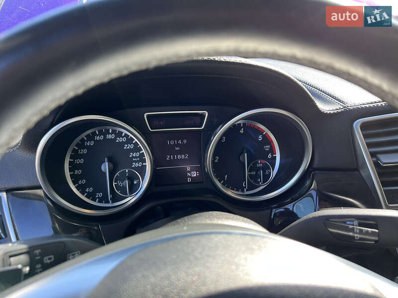 Внедорожник / Кроссовер Mercedes-Benz M-Class 2012 в Харькове
