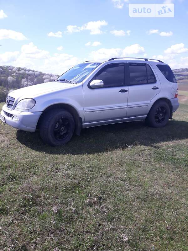 Внедорожник / Кроссовер Mercedes-Benz M-Class 2003 в Герце фото 2 Внедорожник / Кроссовер Mercedes-Benz M-Class 2003 в Герце