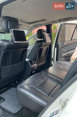 Внедорожник / Кроссовер Mercedes-Benz M-Class 2010 в Черновцах