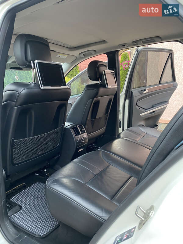 Внедорожник / Кроссовер Mercedes-Benz M-Class 2010 в Черновцах фото 7 Внедорожник / Кроссовер Mercedes-Benz M-Class 2010 в Черновцах