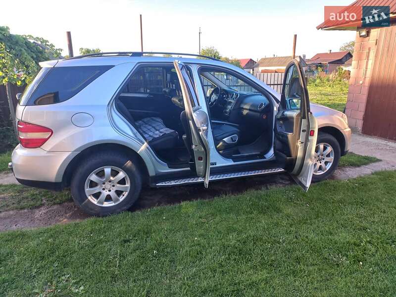 Внедорожник / Кроссовер Mercedes-Benz M-Class 2006 в Березному