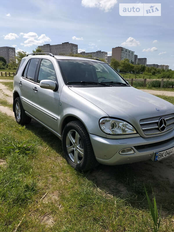 Позашляховик / Кросовер Mercedes-Benz M-Class 2003 в Вараші