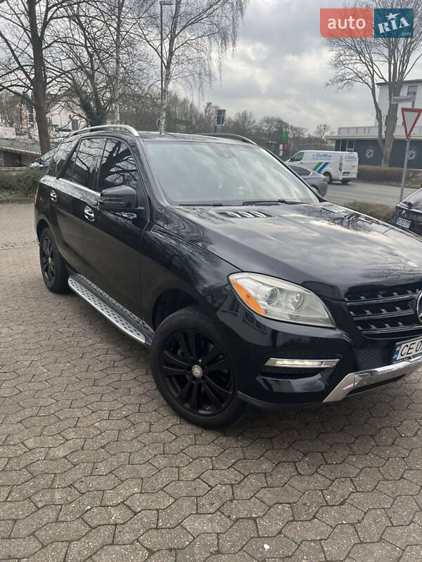 Внедорожник / Кроссовер Mercedes-Benz M-Class 2012 в 
