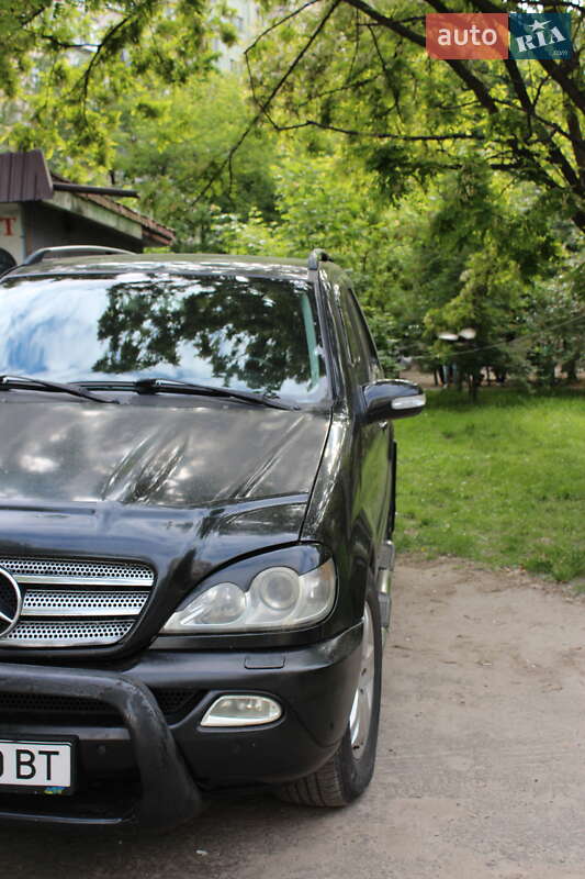 Позашляховик / Кросовер Mercedes-Benz M-Class 2004 в Києві