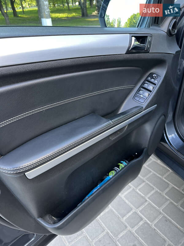Внедорожник / Кроссовер Mercedes-Benz M-Class 2010 в Полтаве