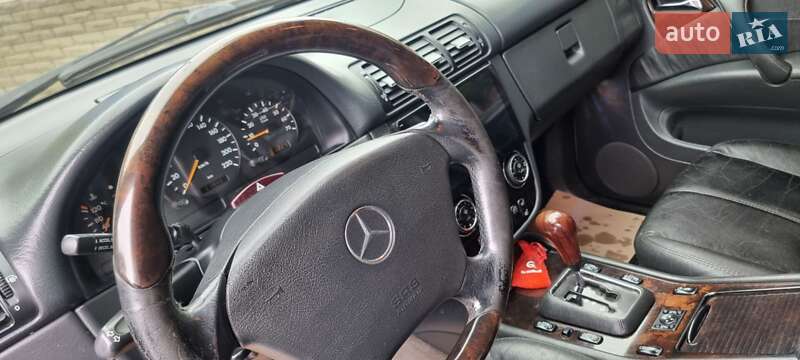 Внедорожник / Кроссовер Mercedes-Benz M-Class 2004 в Харькове