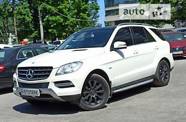 Внедорожник / Кроссовер Mercedes-Benz M-Class 2011 в Днепре