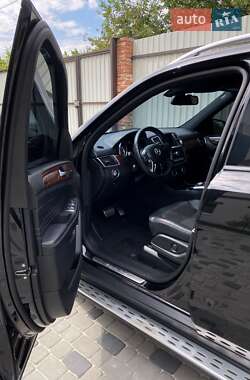 Внедорожник / Кроссовер Mercedes-Benz M-Class 2013 в 