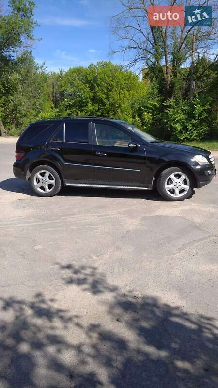 Внедорожник / Кроссовер Mercedes-Benz M-Class 2007 в Киеве