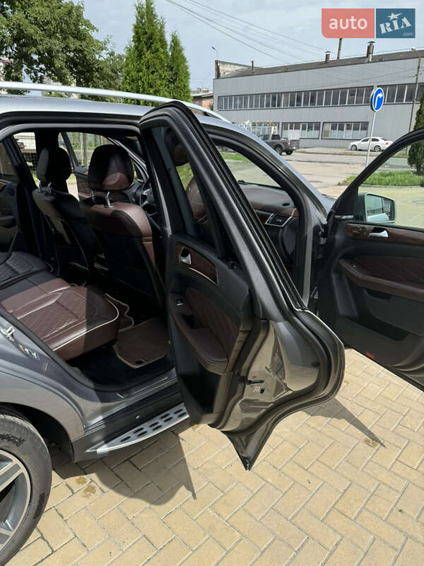 Внедорожник / Кроссовер Mercedes-Benz M-Class 2015 в Хмельницком