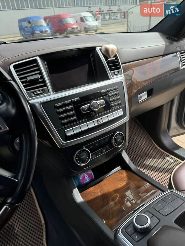 Внедорожник / Кроссовер Mercedes-Benz M-Class 2015 в Хмельницком