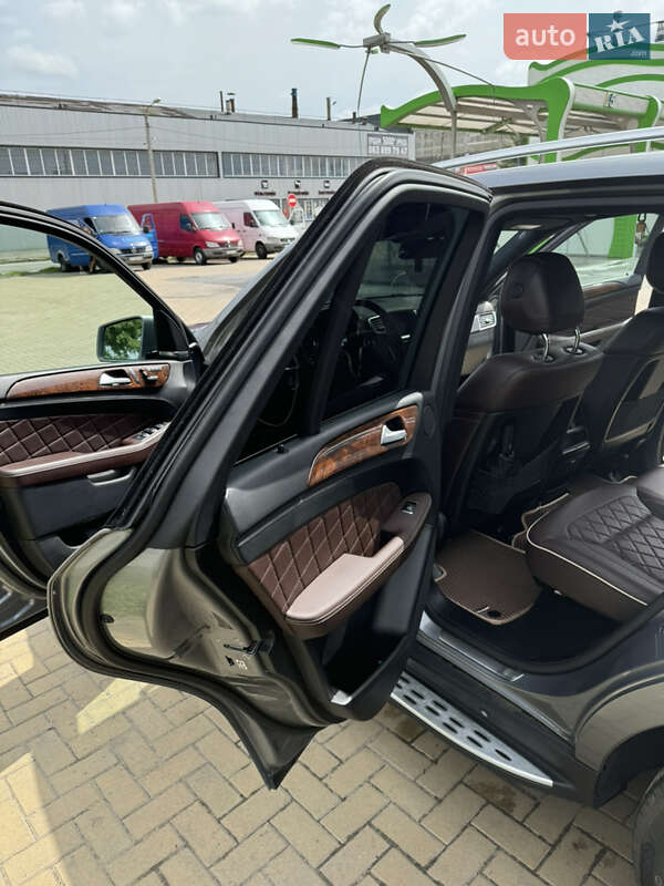 Внедорожник / Кроссовер Mercedes-Benz M-Class 2015 в Хмельницком