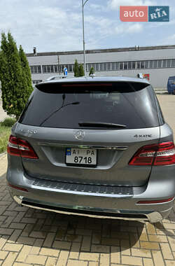 Внедорожник / Кроссовер Mercedes-Benz M-Class 2015 в 