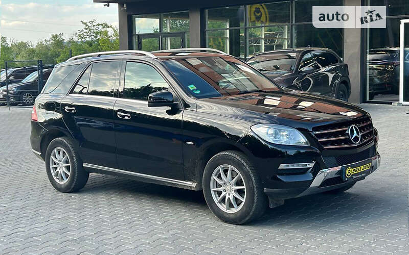 Mercedes-Benz M-Class 2011