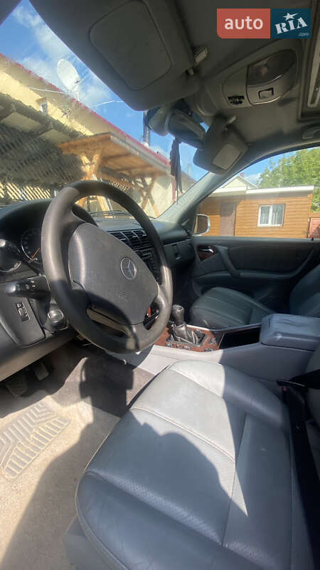 Внедорожник / Кроссовер Mercedes-Benz M-Class 2004 в Ровно фото 12 Внедорожник / Кроссовер Mercedes-Benz M-Class 2004 в Ровно