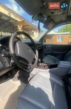 Внедорожник / Кроссовер Mercedes-Benz M-Class 2004 в 