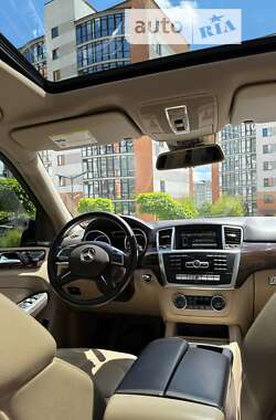 Позашляховик / Кросовер Mercedes-Benz M-Class 2014 в Івано-Франківську