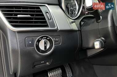 Внедорожник / Кроссовер Mercedes-Benz M-Class 2011 в 